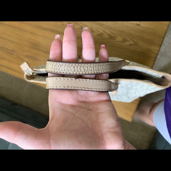 Michael Kors Purse - Picture 2 of 8